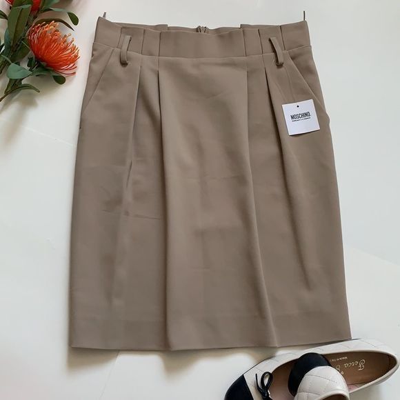 Moschino amazing skirt new with tags size 4 US - Picture 2 of 12